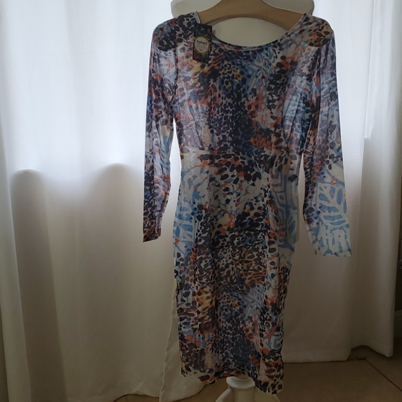 Dress - Picture 2 of 5